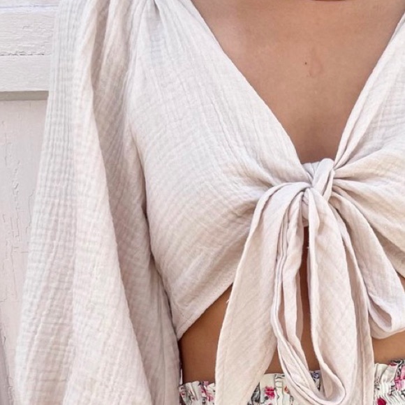 Boutique Blush Crop Top - Picture 6 of 10